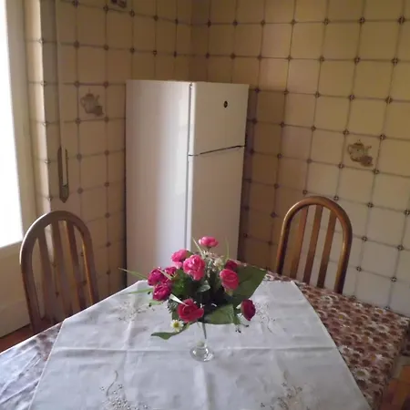 Sonnige Ferienwohnung Mit Zwei Schlafzimmern, Zwei Balkonen Und Meerblick San Bartolomeo Al Mare
