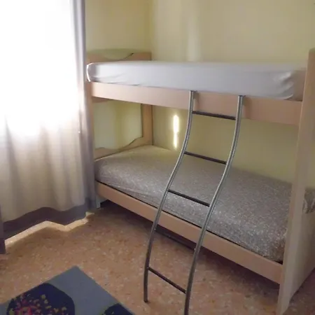 Apartament Sonnige Ferienwohnung Mit Zwei Schlafzimmern, Zwei Balkonen Und Meerblick